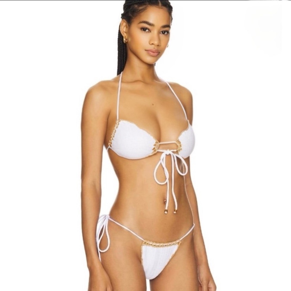 Indah Samira top and Iza bottom in white - Picture 3 of 7